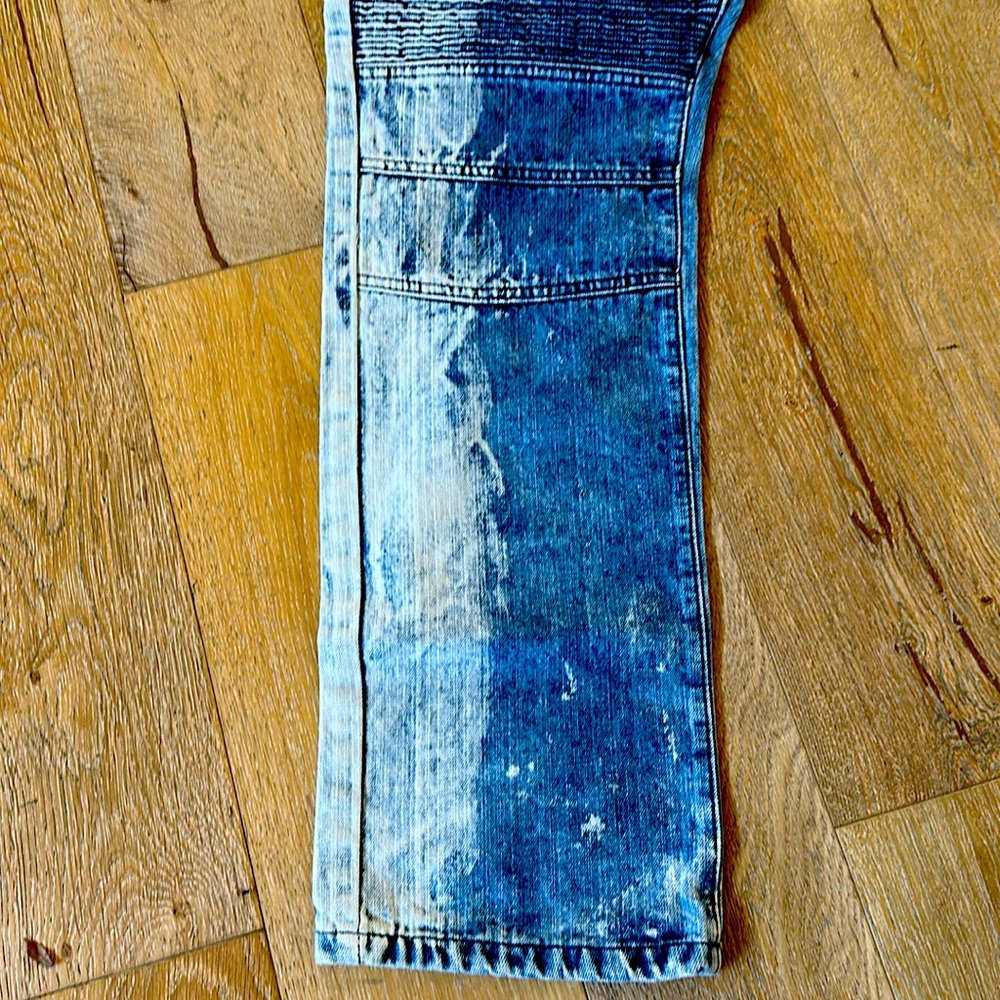 Demolition 1975 Deconstructed Jeans size 38! Never worn.  EUC - Picture 4 of 8